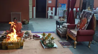 http://nithyananda.org/sites/default/files/photo-gallery/Homa3.jpg