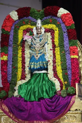 http://nithyananda.org/sites/default/files/photo-gallery/IMG_0006_1.JPG