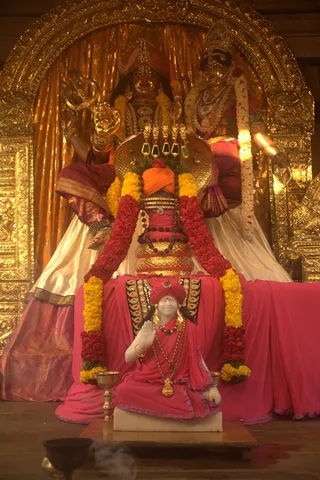 http://nithyananda.org/sites/default/files/photo-gallery/IMG_0233_2.jpg