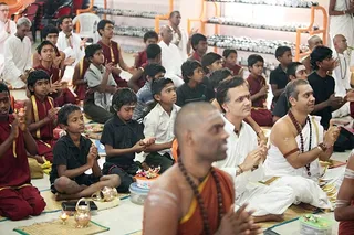 http://nithyananda.org/sites/default/files/photo-gallery/IMG_0239_0.JPG