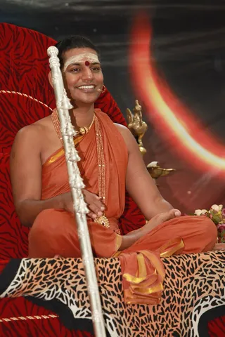 http://nithyananda.org/sites/default/files/photo-gallery/IMG_0343_0.JPG