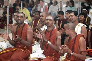 http://nithyananda.org/sites/default/files/photo-gallery/IMG_0430_4.JPG