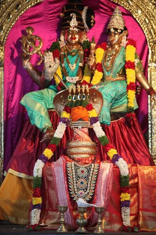 http://nithyananda.org/sites/default/files/photo-gallery/IMG_0444.JPG