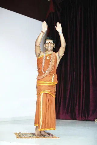 http://nithyananda.org/sites/default/files/photo-gallery/IMG_0484.JPG