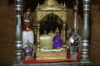 http://nithyananda.org/sites/default/files/photo-gallery/IMG_0631.JPG