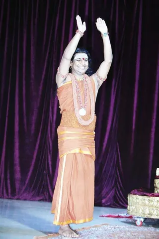 http://nithyananda.org/sites/default/files/photo-gallery/IMG_0736.JPG