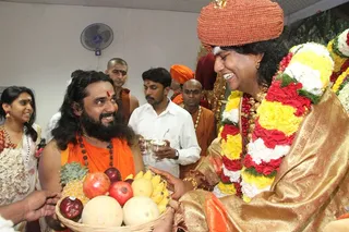 Madhukar Swamiji Greeting Paramahamsa nithyananda on his 36th Avatar Day