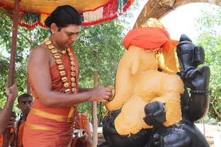 http://nithyananda.org/sites/default/files/photo-gallery/IMG_0848.JPG
