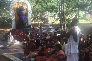 http://nithyananda.org/sites/default/files/photo-gallery/IMG_0947_0.JPG