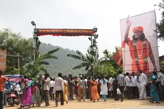 http://nithyananda.org/sites/default/files/photo-gallery/IMG_0976.JPG