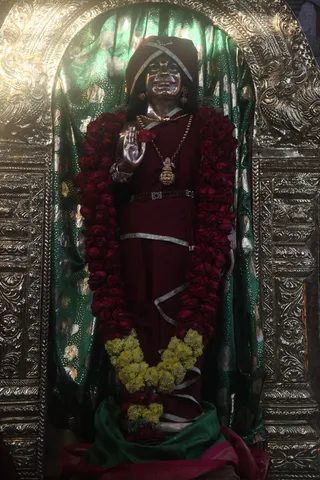 http://nithyananda.org/sites/default/files/photo-gallery/IMG_1000.JPG