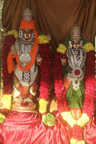 http://nithyananda.org/sites/default/files/photo-gallery/IMG_1007.JPG