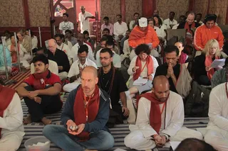 http://nithyananda.org/sites/default/files/photo-gallery/IMG_1192_0.JPG