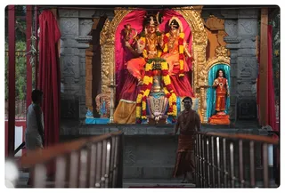 http://nithyananda.org/sites/default/files/photo-gallery/IMG_1313.JPG