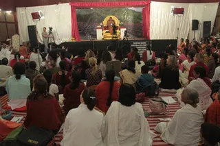 http://nithyananda.org/sites/default/files/photo-gallery/IMG_1356_0.JPG