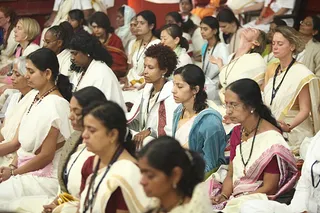 http://nithyananda.org/sites/default/files/photo-gallery/IMG_1433_0.JPG
