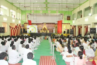 http://nithyananda.org/sites/default/files/photo-gallery/IMG_1521.JPG