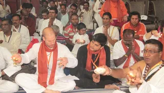 http://nithyananda.org/sites/default/files/photo-gallery/IMG_1994_0.JPG
