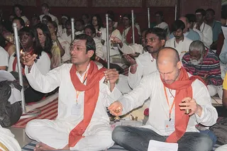 http://nithyananda.org/sites/default/files/photo-gallery/IMG_2186.JPG