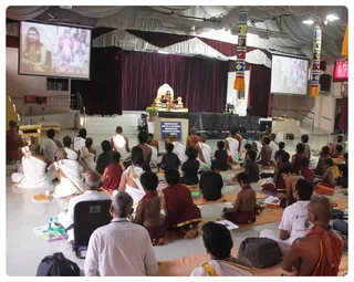 http://nithyananda.org/sites/default/files/photo-gallery/IMG_2319.JPG