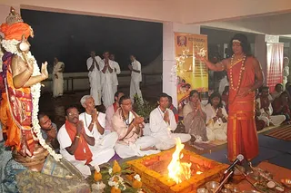 http://nithyananda.org/sites/default/files/photo-gallery/IMG_2700_2.JPG
