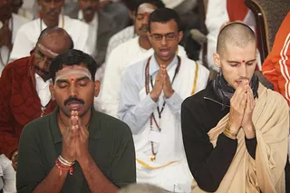 http://nithyananda.org/sites/default/files/photo-gallery/IMG_3284_2.JPG