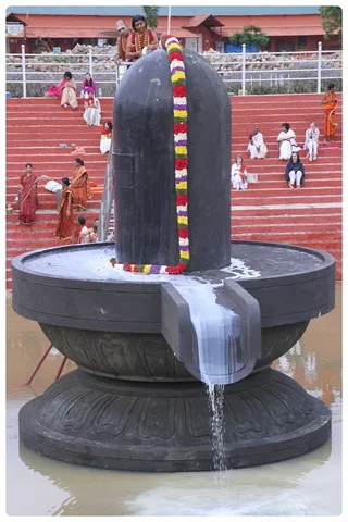 https://nithyananda.org/sites/default/files/photo-gallery/IMG_3492-2-06-13-50.JPG?1370293515
