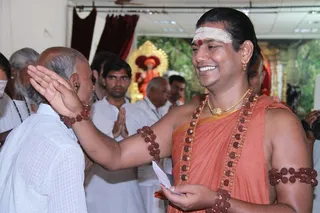 http://nithyananda.org/sites/default/files/photo-gallery/IMG_3768.JPG