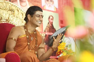 http://nithyananda.org/sites/default/files/photo-gallery/IMG_3981_1.JPG