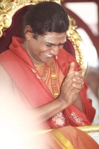 http://nithyananda.org/sites/default/files/photo-gallery/IMG_4060_0.JPG