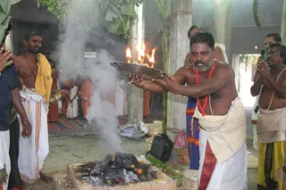 http://nithyananda.org/sites/default/files/photo-gallery/IMG_4209.JPG