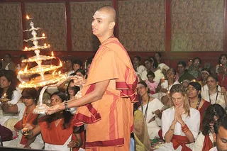 http://nithyananda.org/sites/default/files/photo-gallery/IMG_4649%20%282%29_0.JPG