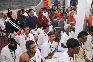 http://nithyananda.org/sites/default/files/photo-gallery/IMG_4954_0.JPG