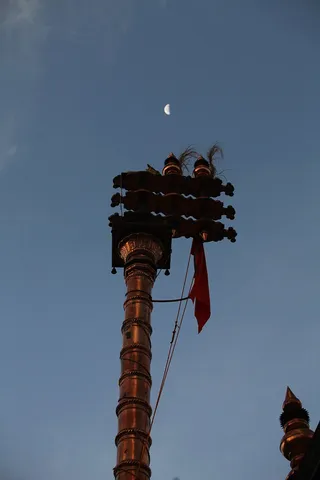 http://nithyananda.org/sites/default/files/photo-gallery/IMG_5022_0.JPG