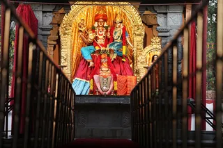 http://nithyananda.org/sites/default/files/photo-gallery/IMG_5025_0.JPG