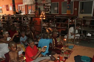 http://nithyananda.org/sites/default/files/photo-gallery/IMG_5153.JPG