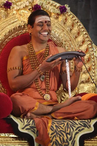 http://nithyananda.org/sites/default/files/photo-gallery/IMG_5156_0.JPG