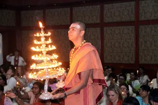 http://nithyananda.org/sites/default/files/photo-gallery/IMG_5471_0.JPG