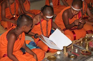 http://nithyananda.org/sites/default/files/photo-gallery/IMG_5580.JPG