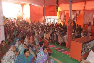 http://nithyananda.org/sites/default/files/photo-gallery/IMG_5618.JPG