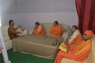 http://nithyananda.org/sites/default/files/photo-gallery/IMG_5620.JPG