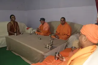 http://nithyananda.org/sites/default/files/photo-gallery/IMG_5623.JPG