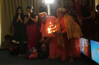 http://nithyananda.org/sites/default/files/photo-gallery/IMG_5847_0.JPG