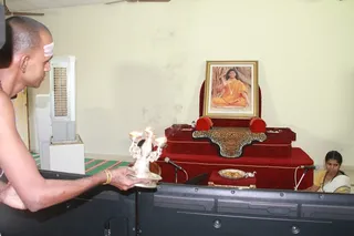 http://nithyananda.org/sites/default/files/photo-gallery/IMG_6800.JPG