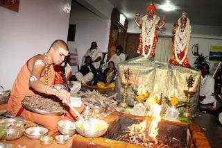 http://nithyananda.org/sites/default/files/photo-gallery/IMG_6946_0.JPG