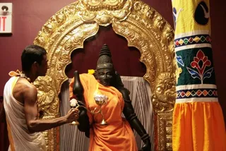 http://nithyananda.org/sites/default/files/photo-gallery/IMG_6957_0.jpg