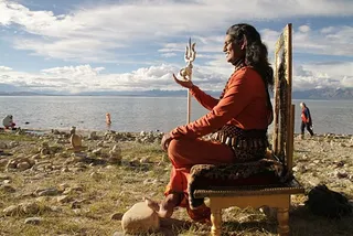 http://nithyananda.org/sites/default/files/photo-gallery/IMG_7336_0.JPG