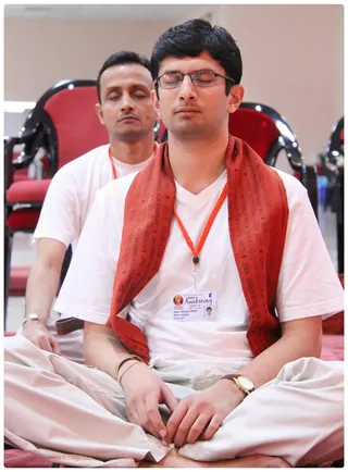 http://nithyananda.org/sites/default/files/photo-gallery/IMG_7395-17-10-133.JPG