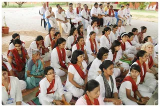 http://nithyananda.org/sites/default/files/photo-gallery/IMG_7460.JPG