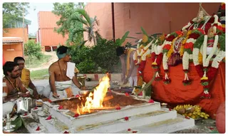 http://nithyananda.org/sites/default/files/photo-gallery/IMG_7469.JPG
